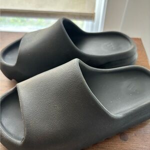 Yeezy Slides Adidas-Men’s 5